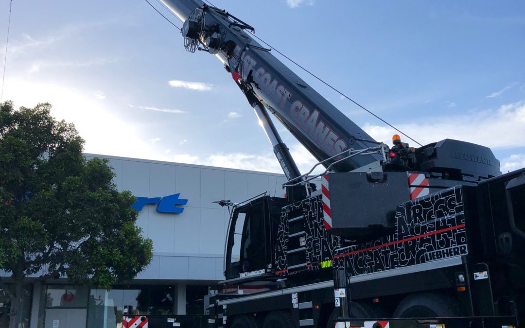 Lifting 22M Roof Sheets, 50M Radius For The Tweed Heads Shopping Centre Upgrade